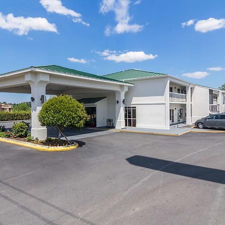 Motel 6 Waycross Bagian luar foto