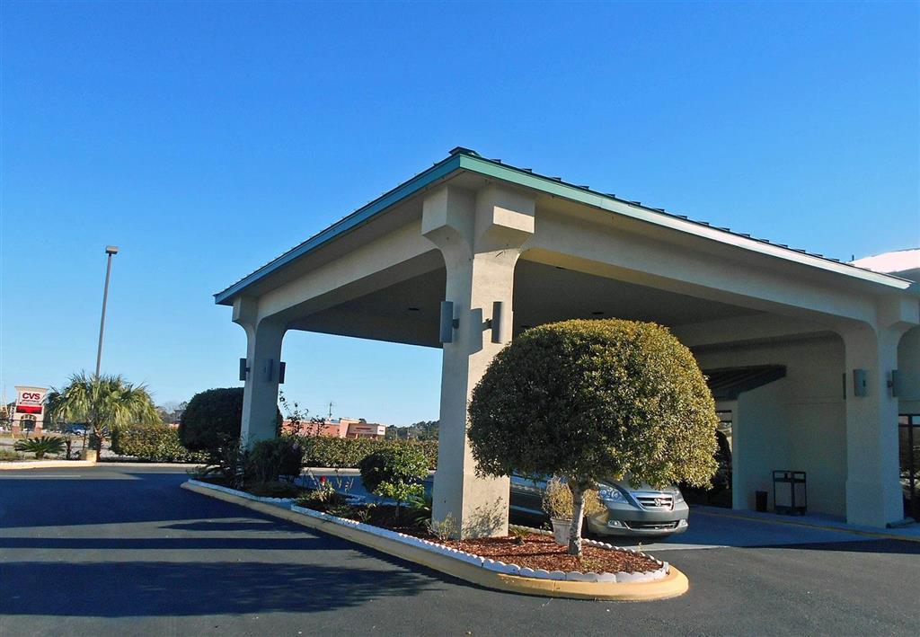 Motel 6 Waycross Bagian luar foto